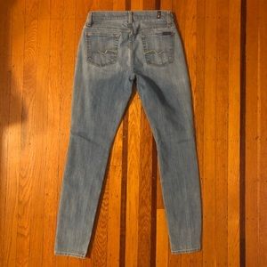 Like new 7 For All Mankind Gwenevere jeans 26